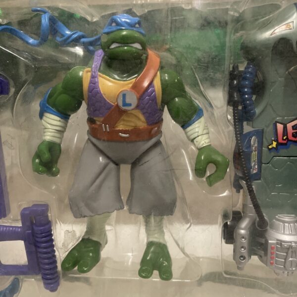 Playmates TMNT Next Mutation Turtleflage Camo-Armor Leo - immagine 4