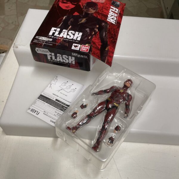 Bandai S.H.Figuarts Justice League FLASH 15 cm SHFiguarts - immagine 5