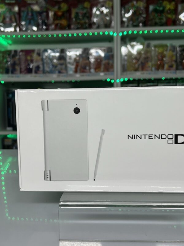 Console Nintendo DSi Color White Edition PAL EUR (NEW) (SEALED) (NEVER OPENED) - immagine 9