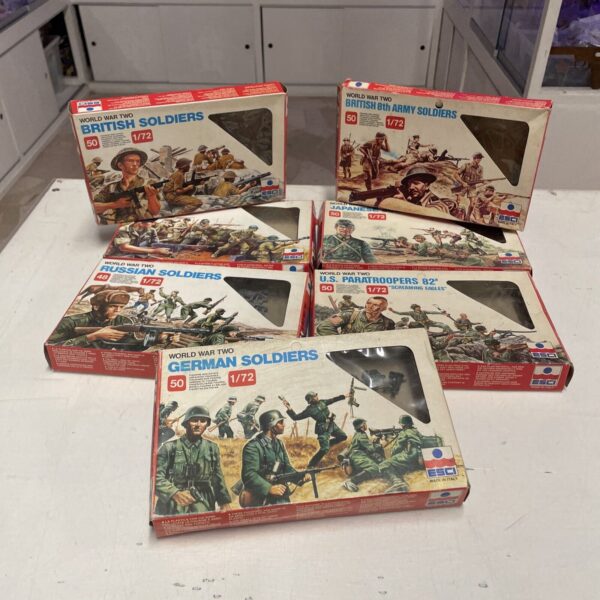 ESCI WORLD WAR TWO Japanese British French Russes U.s. Allemands SOLDATINI 1/72 - immagine 3