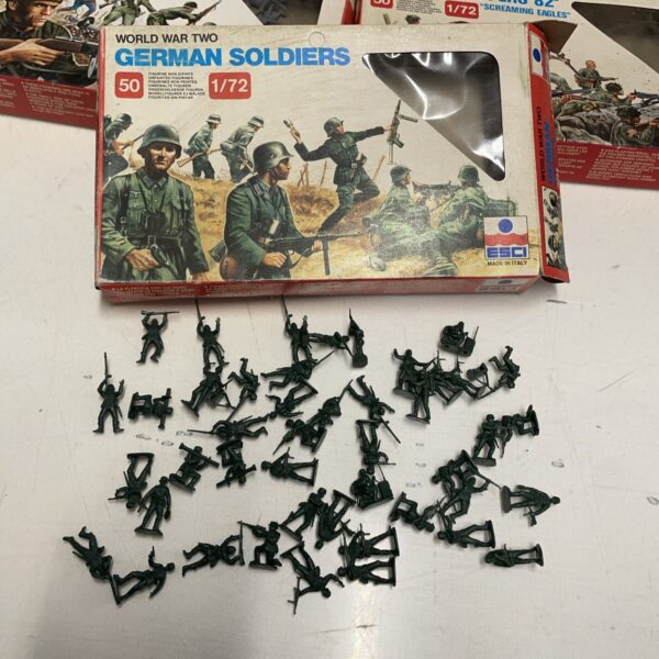 ESCI WORLD WAR TWO Japanese British French Russes U.s. Allemands SOLDATINI 1/72 - immagine 4