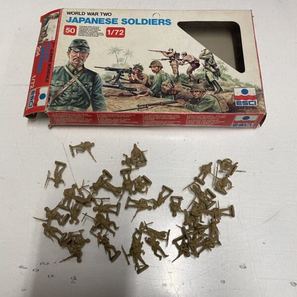 ESCI WORLD WAR TWO Japanese British French Russes U.s. Allemands SOLDATINI 1/72 - immagine 10