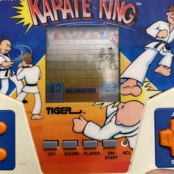 GIG TIGER Schiacciapensieri Scacciapensieri Karate King FUNZIONANTE Anni 80 Gig