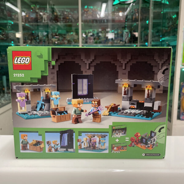LEGO 21252 - Minecraft - The Armoury - Completo  in ITALIA - immagine 3