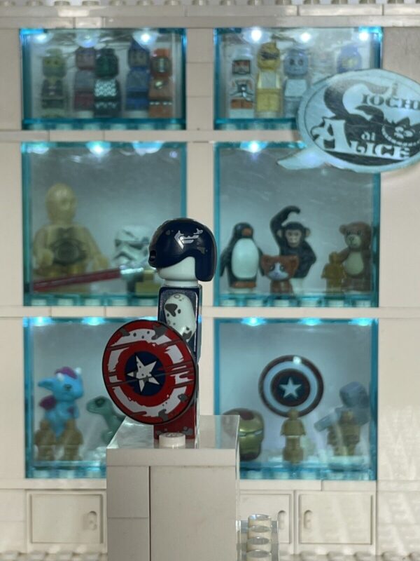 LEGO Minifigure - ZOMBIE CAPTAIN AMERICA  - Colmar 09 minifigures - immagine 3
