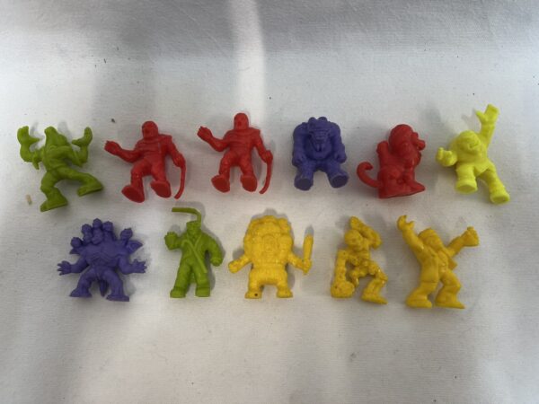 Lotto Gommini monster in my pocket - immagine 3