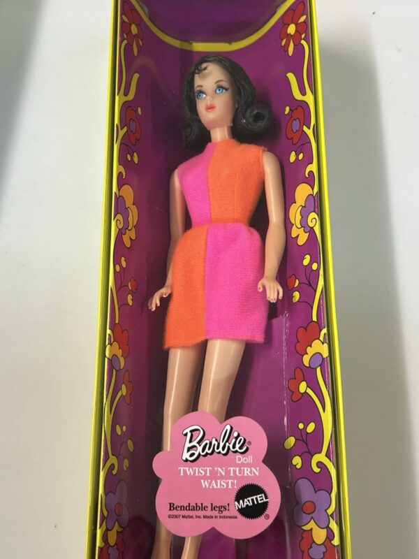 Mattel Barbie - Gold Label - Twist N Turn Waist Reproduction 2007 Brunette - immagine 11