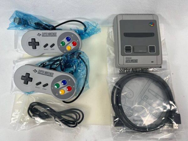 Nintendo Classic Mini: Super Entertainment System e 2 Controller - Grigio... - immagine 8