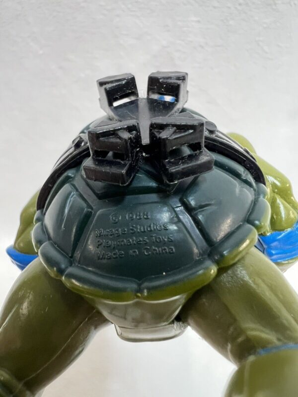 Playmates TMNT 1988 Leonardo ( Testa Morbida) + Basetta 3D - immagine 12