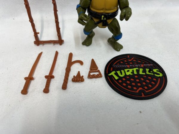 Playmates TMNT 1988 Leonardo ( Testa Morbida) + Basetta 3D - immagine 4
