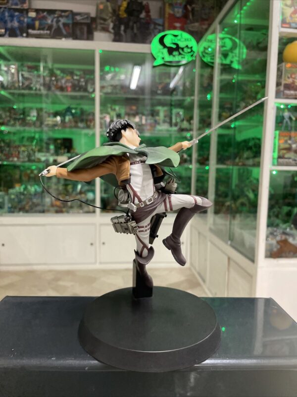 SEGA Figure Statica premium Attack on Titan - LEVI - 812138 Jamma Sega - immagine 4