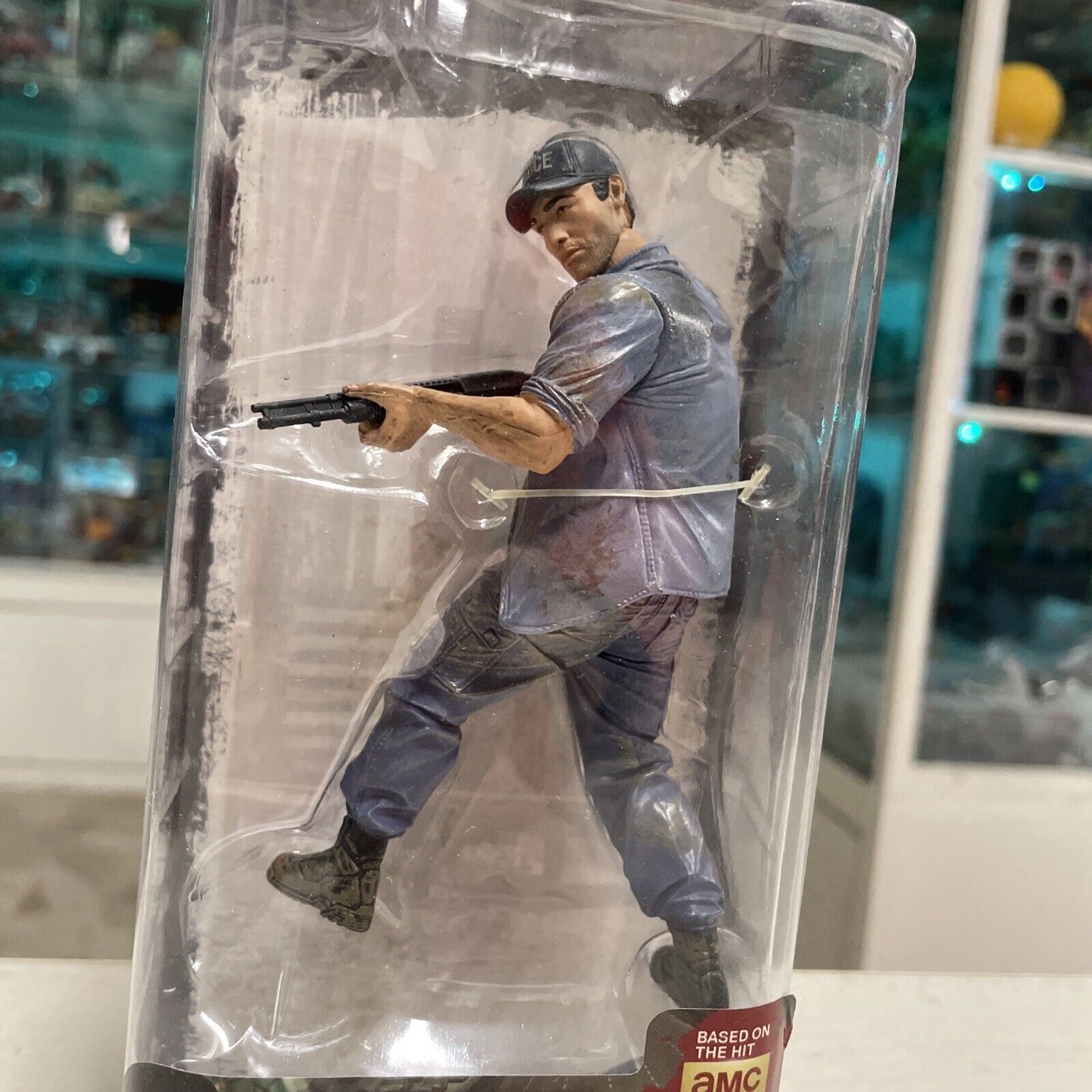 THE-WALKING-DEAD-SERIE-5-Shane-Walsh-ACTION-FIGURE-MCFARLANE-TOYS-134879070193-2