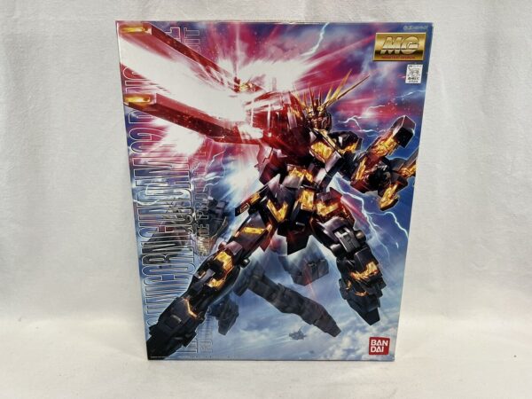 Bandai Modeli Kit Master Grade MG 1/100 RX-0 Unicorn Gundam 02 Banshee - immagine 3