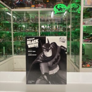 Dc Direct - Batman Black and White - Statue- Batman By Bruce Timm- Nuova