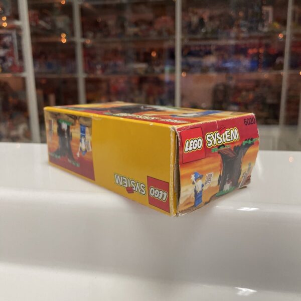 LEGO set Legoland Castle  6020 - Magic Shop - - immagine 4