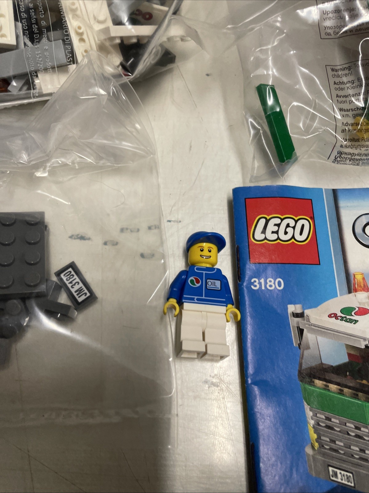 Lego City 3180 - Tank Truck  - completo - immagine 6