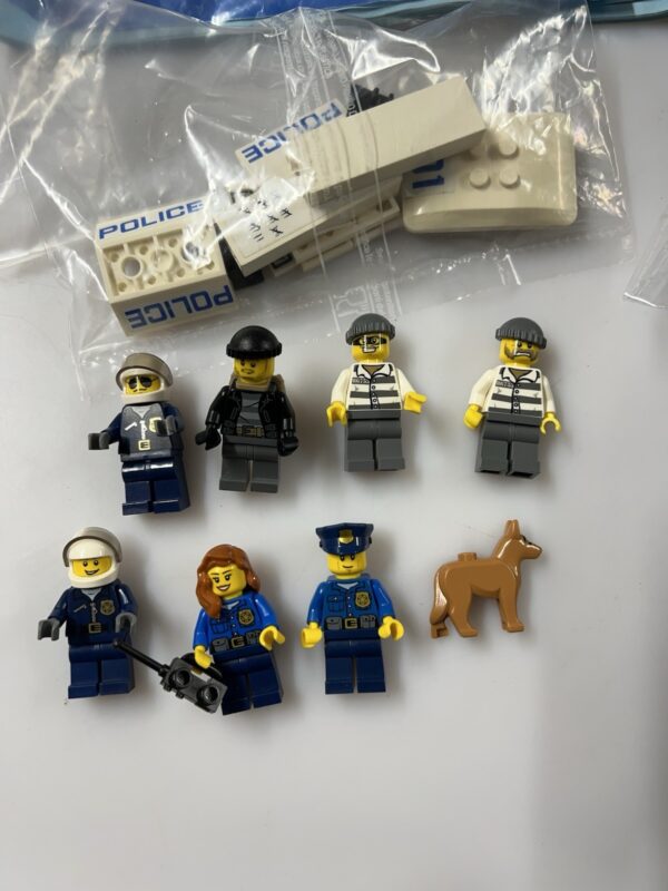Lego City Polizia Set 60047 Stazione di polizia Caserma polizia - immagine 3