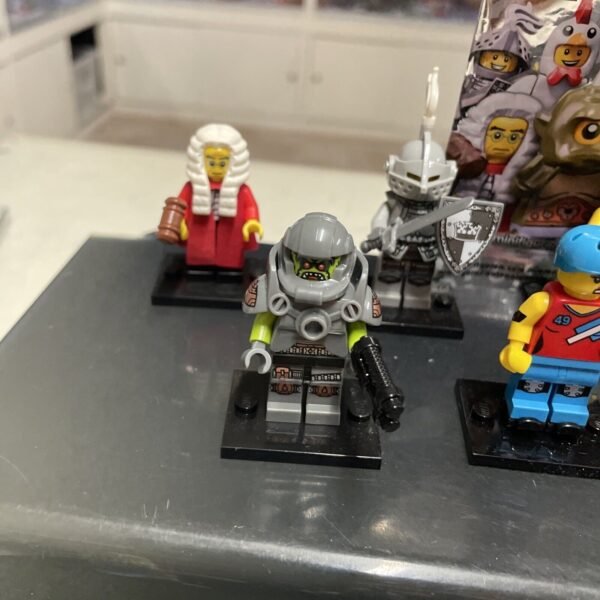 Lego Minifigures Series 9 Lotto Collezione COMPLETA Top Collectibles - immagine 8
