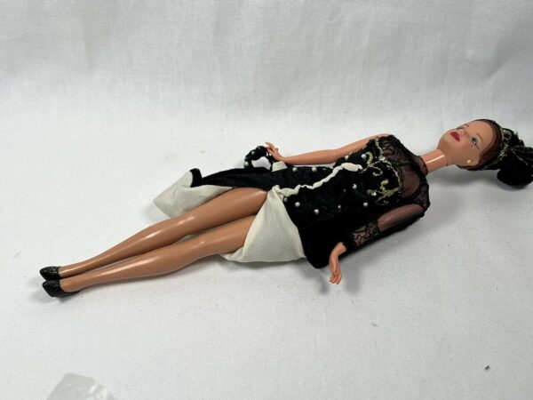 Mattel Barbie Anni 2000 Body Originale Barbie Outfit Custom For Contest - immagine 16