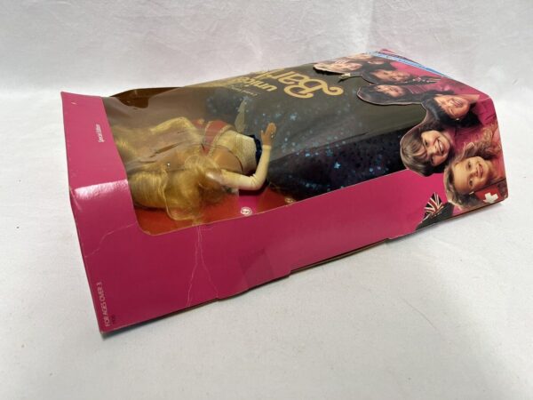 Mattel Barbie - Collector Edition - Barbie  Unicef NRFB 1989 - immagine 5
