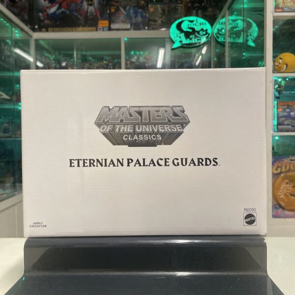 Mattel MOTUC - ETERNIAN PALACE GUARDS - Masters of the Universe Classic NUOVO