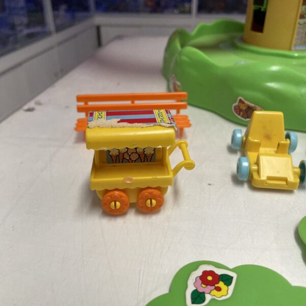 NEW GIOCO ROMA -FRAGOLANDIA Fragol - Castle  Vintage Toy Playset parco giochi - immagine 11