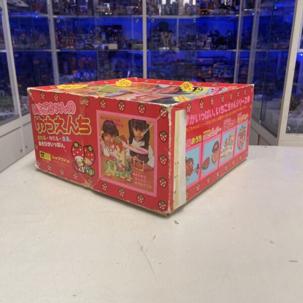 NEW GIOCO ROMA -FRAGOLANDIA Fragol - Castle  Vintage Toy Playset parco giochi - immagine 4