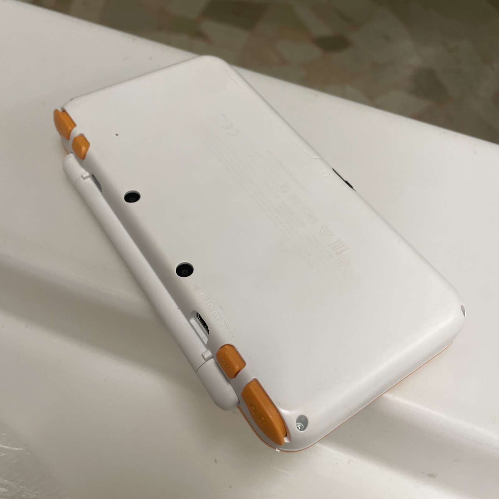 New Nintendo 2DS XL - White/orange - Usato Completo - immagine 12