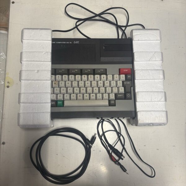 TOSHIBA MSX 64K  HX-10 + Joystick HX-J400 + PANASONIC tape RQ-2104 + GAMES lotto - immagine 9