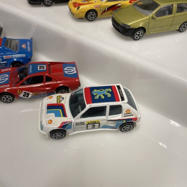 BURAGO Porsche Ferrari Alfa Romeo Pegeout Fiat BMW Lotto  1/43 - immagine 5