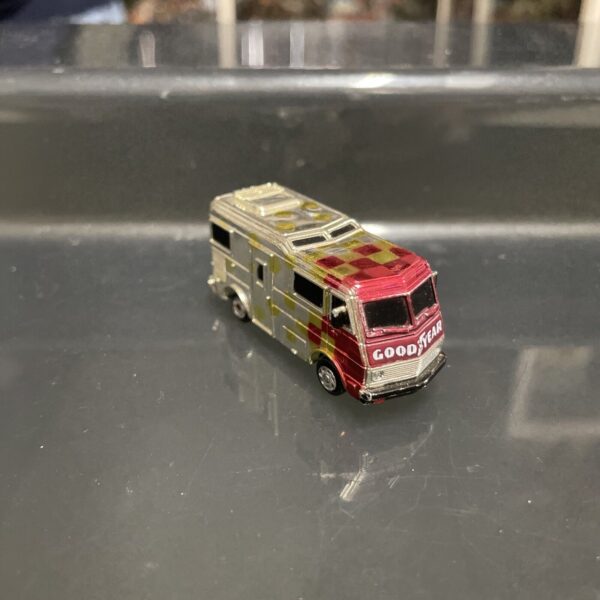 Galoob MICRO MACHINES - MicroMachine RV MOTORHOME CAMPER CHROME - GOODYEAR