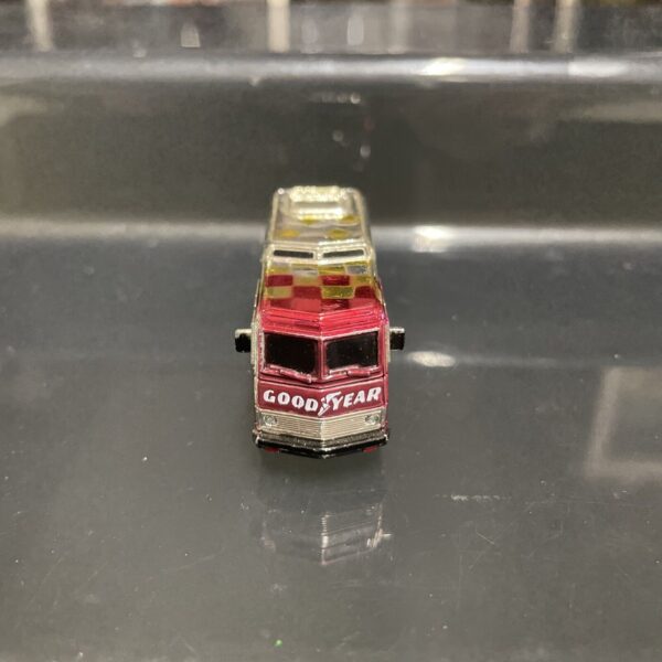 Galoob MICRO MACHINES - MicroMachine RV MOTORHOME CAMPER CHROME - GOODYEAR - immagine 8