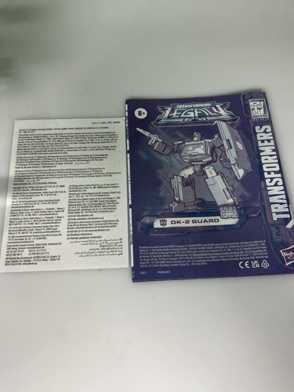 Hasbro Transformers Legacy - Autobot DK-2 Guard - immagine 11