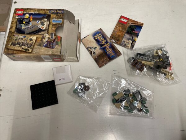 LEGO  Harry Potter Chamber of Secrets Dobby's Release 4731 - immagine 8