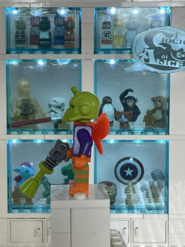 LEGO Minifigure - Killer Moth Sh 0276 - SUPER HERO minifigures - immagine 3