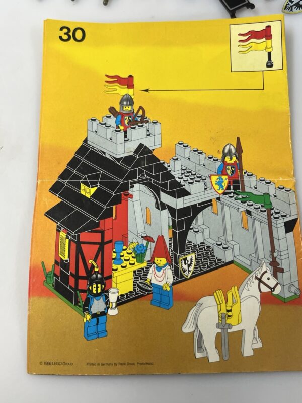 Lego Serie Castle - Set 6067  Guarded Inn - immagine 7