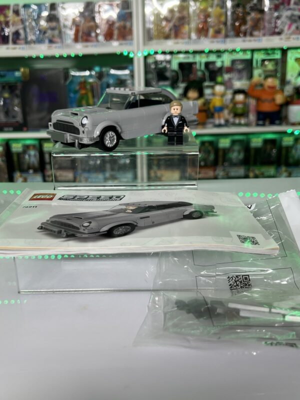 Lego Serie Speed Champions Set 76911 Aston Martin 007 - immagine 5