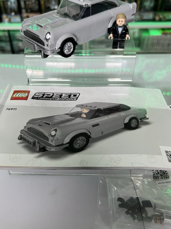 Lego Serie Speed Champions Set 76911 Aston Martin 007 - immagine 7