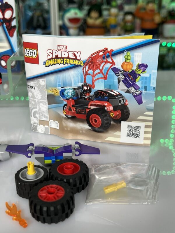 Lego prima serie Marvel - set junion 10781 Spider-Man's techno trike - immagine 9