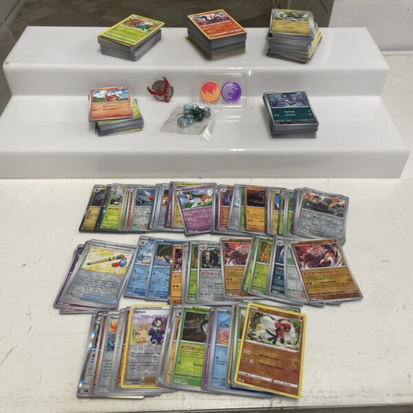 Lotto Carte Pokemon mix 500 ITA ENG JAP Rare e Brillanti Recenti Pikachu I