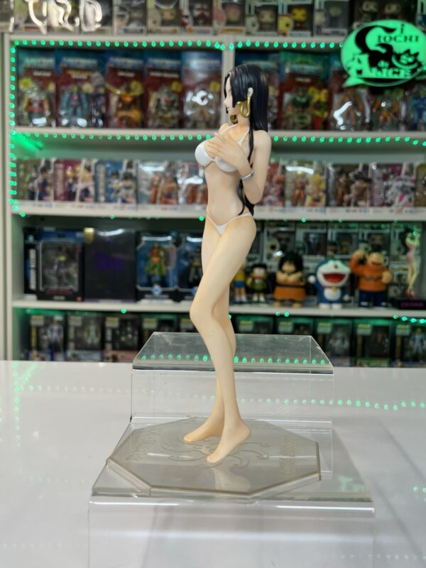 Megahouse  One Piece 1/8 scale pre painted figure Boa Hancock White Version. - immagine 6
