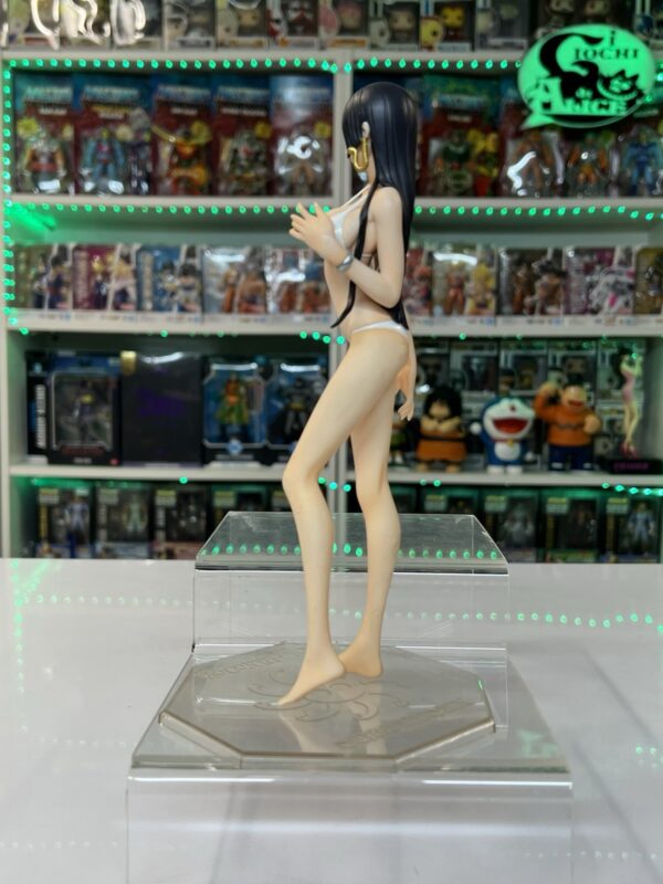 Megahouse  One Piece 1/8 scale pre painted figure Boa Hancock White Version. - immagine 7