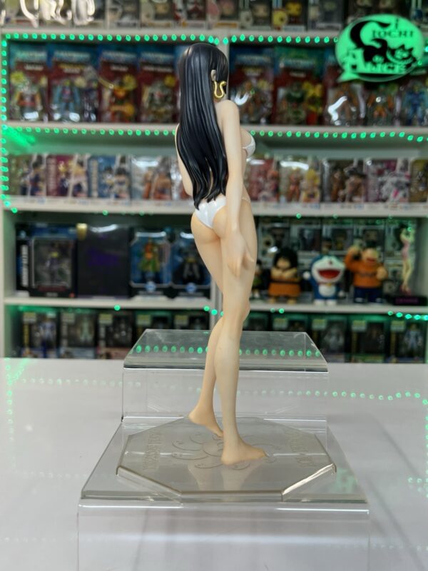 Megahouse  One Piece 1/8 scale pre painted figure Boa Hancock White Version. - immagine 9