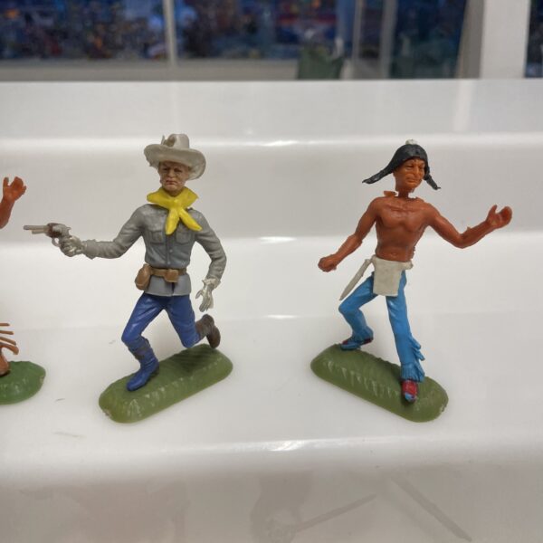 NARDI  Soldatini  FAR WEST Indiani Cow Boy  - scala 1/32 - immagine 6