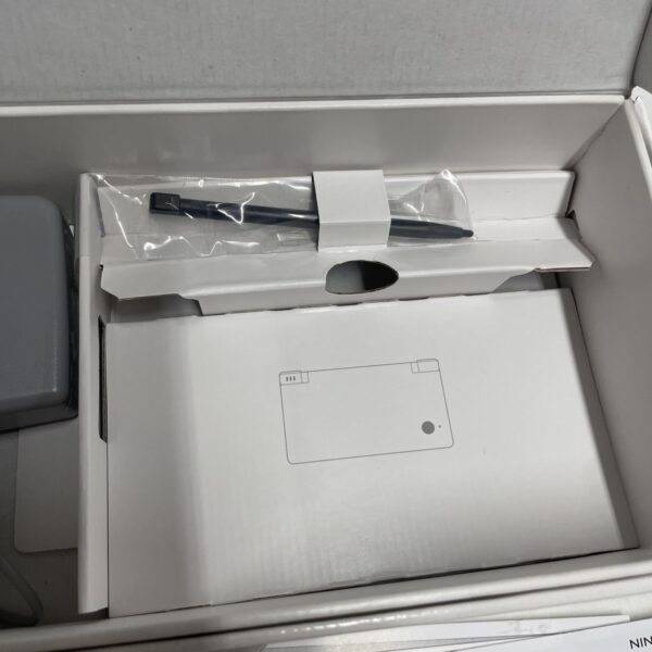 Nintendo DSi Consolle Portable  - Videogioco Portatile - Boxata nuova - immagine 12