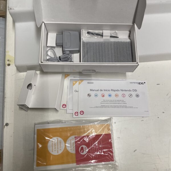 Nintendo DSi Consolle Portable  - Videogioco Portatile - Boxata nuova - immagine 9