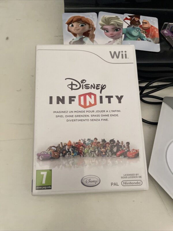 Nintendo wii Disney Infinity + Pedana + personaggi - immagine 4