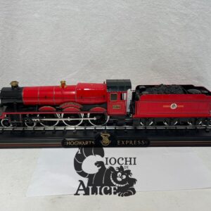Officially Licenced Harry Potter Hogwarts Express Die Cast Train Model and Base
