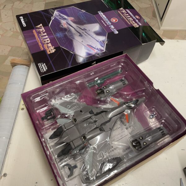 Yamato Macross 1/60 VF-11B With Super Pack - immagine 6