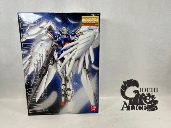 Bandai Model Kit Master Grade MG 1/100 Wing Gundam Zero